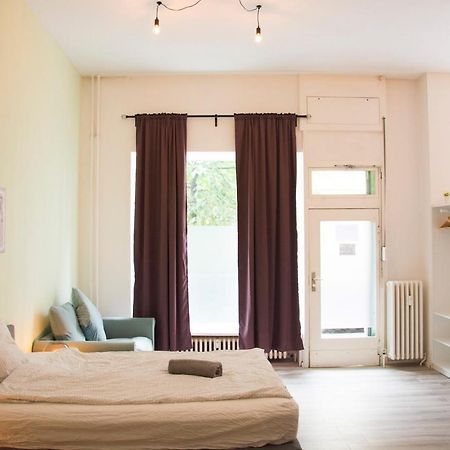 Moabit Family Apartment Берлин Екстериор снимка